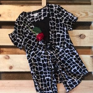 🌸Brittany Black black/white rhinestone top 2X